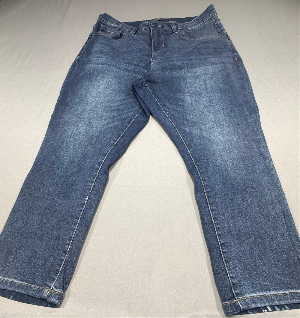 Bold Elements Cut to Curve Women’s Bootcut Jeans Size 10 Medium Wash Stretch
